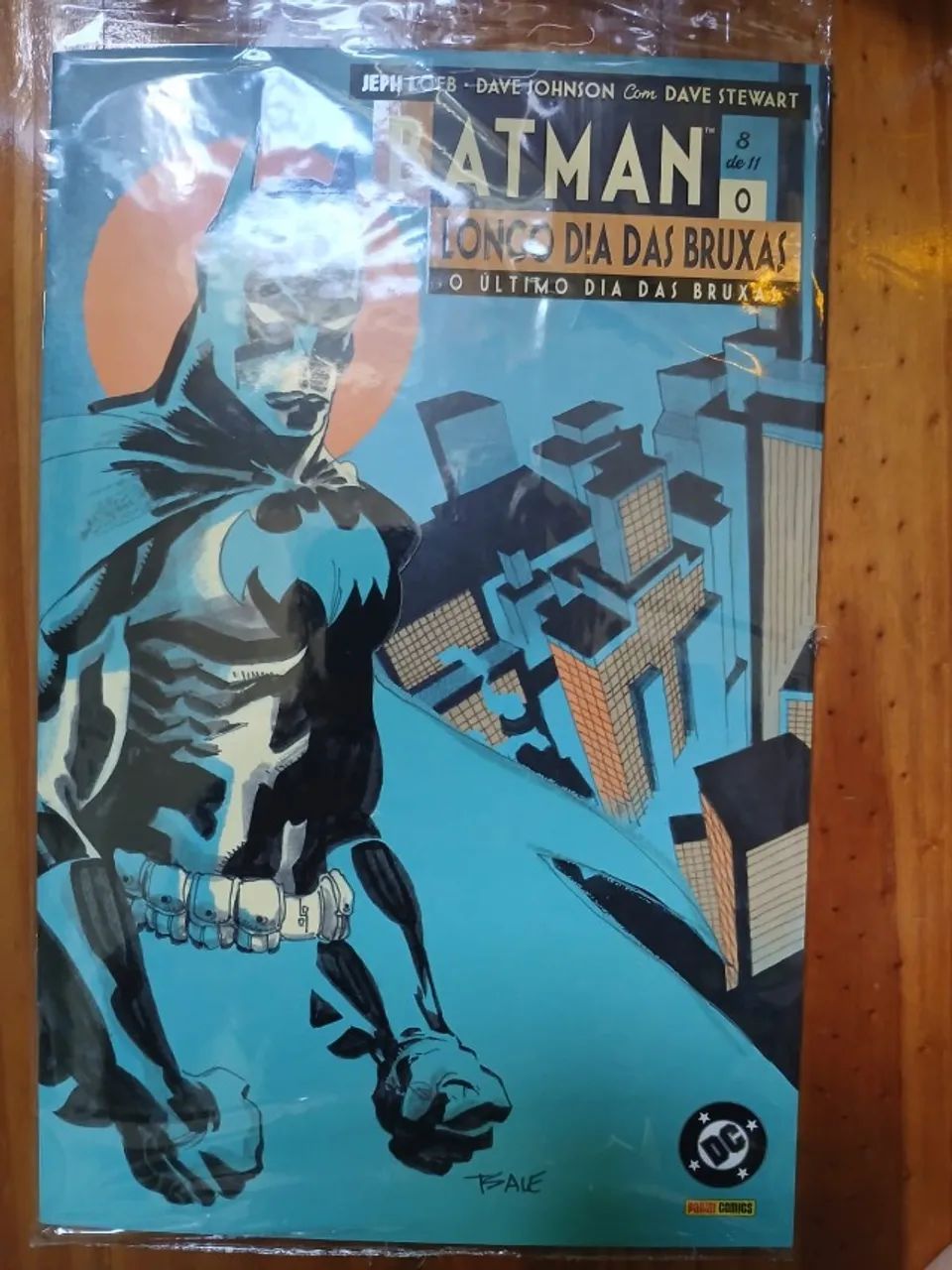 Kit com 7 HQs do Batman - vários títulos - Foto 5