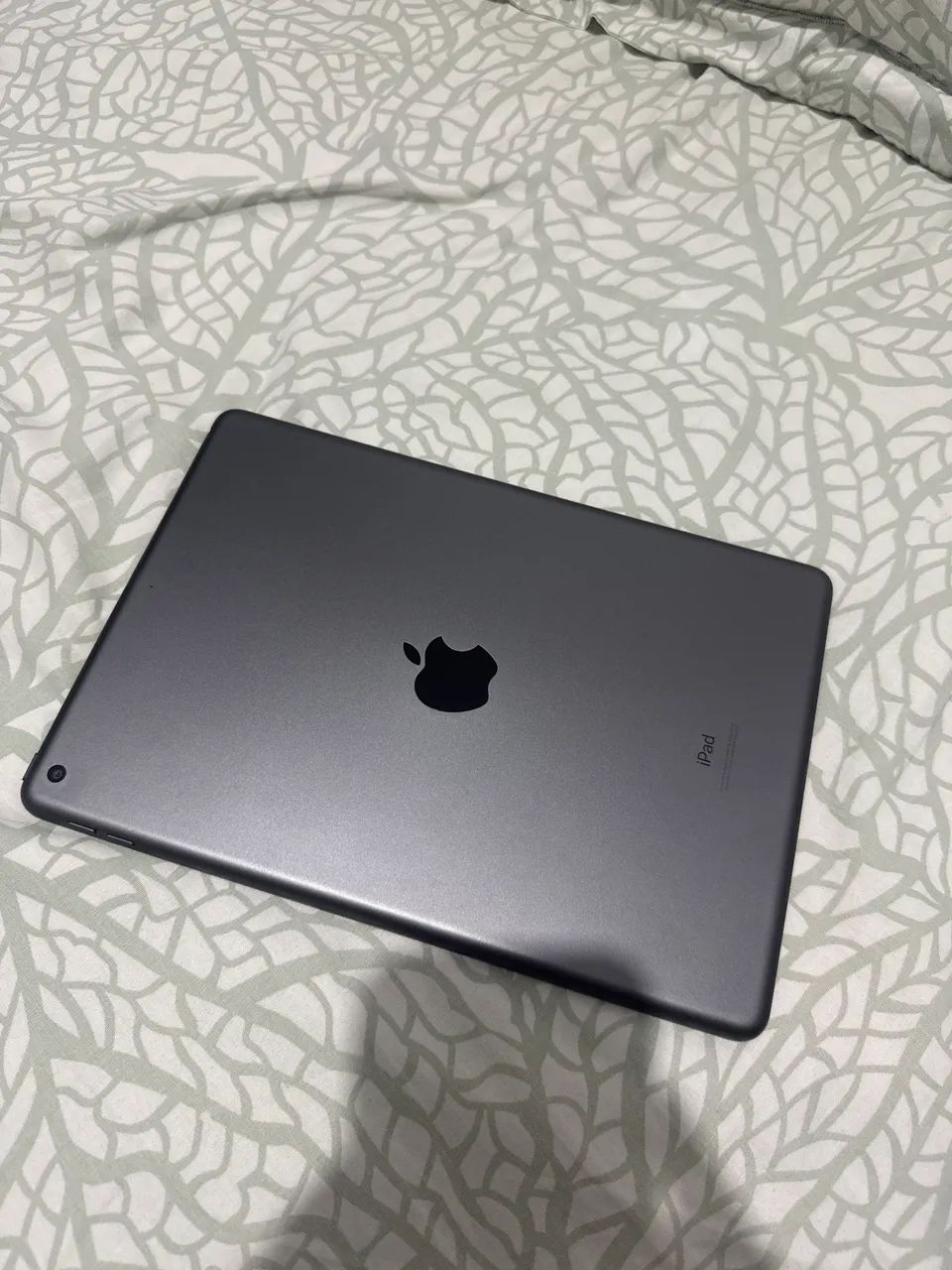 Ipad 8° geração seminovo (Sem marcas de uso)  - Foto 2