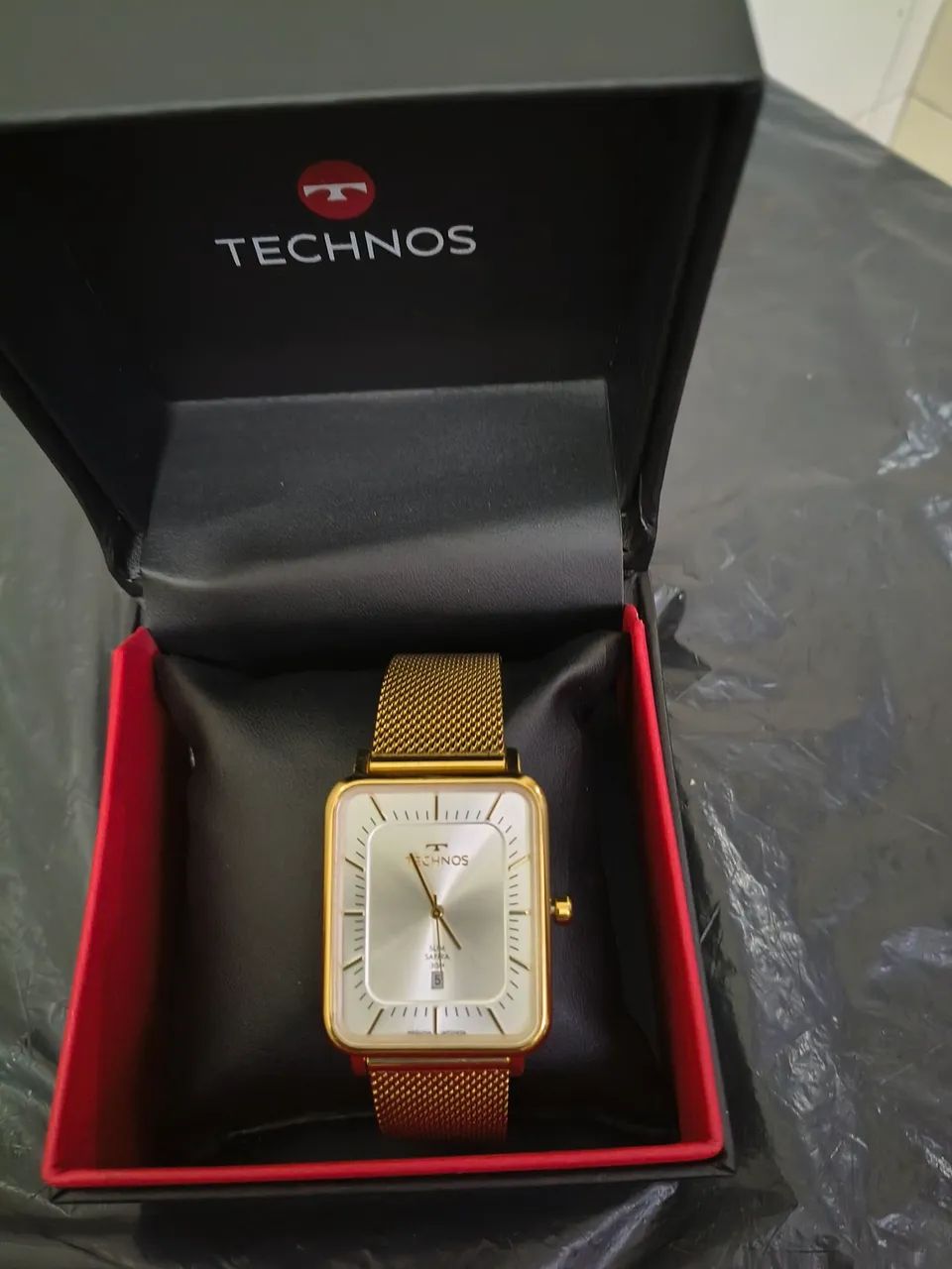 Relógio tecnhos 