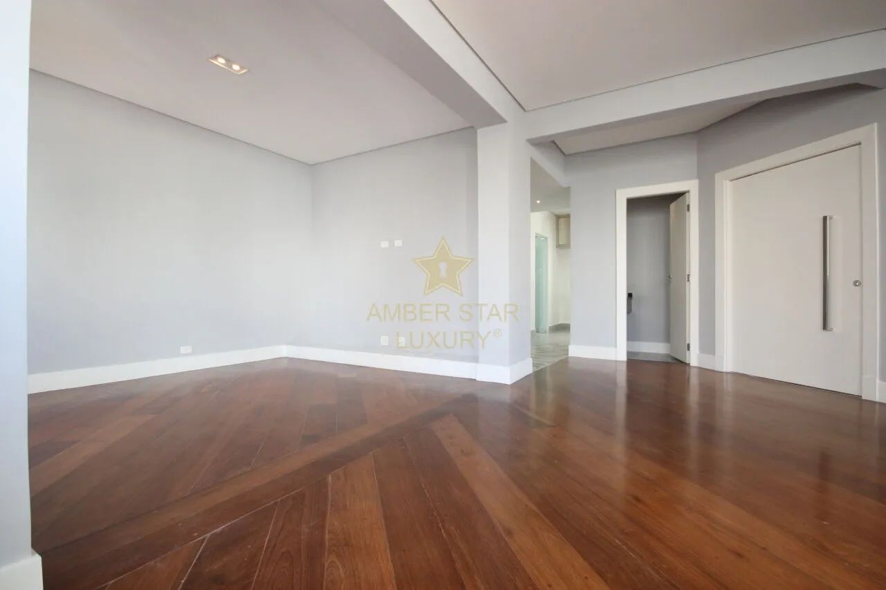 Amplo Apartamento Mobiliado em Endereço Privilegiado - Foto 2
