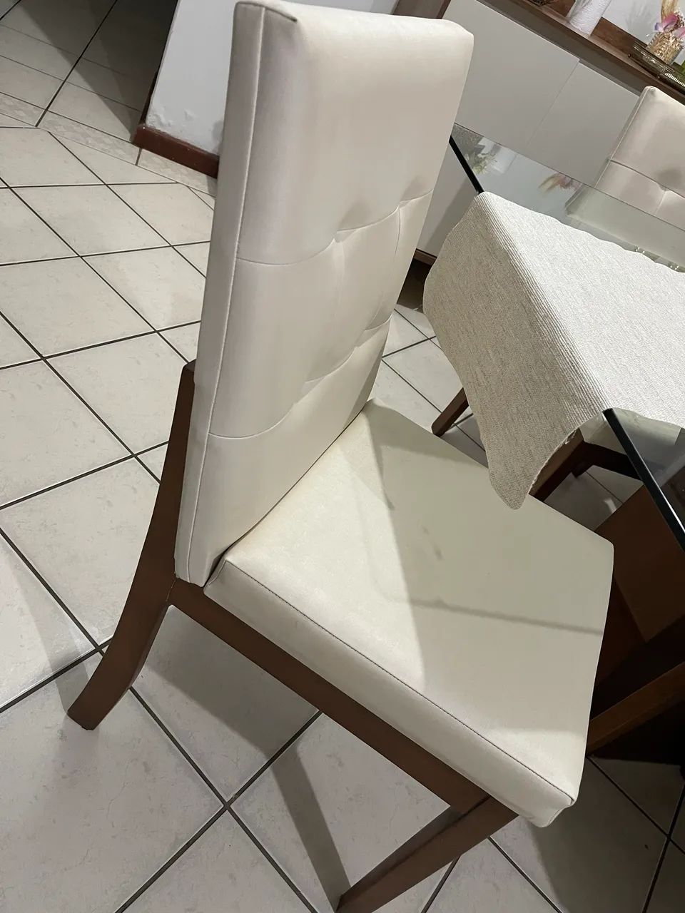 Mesa 6 cadeiras clássica 