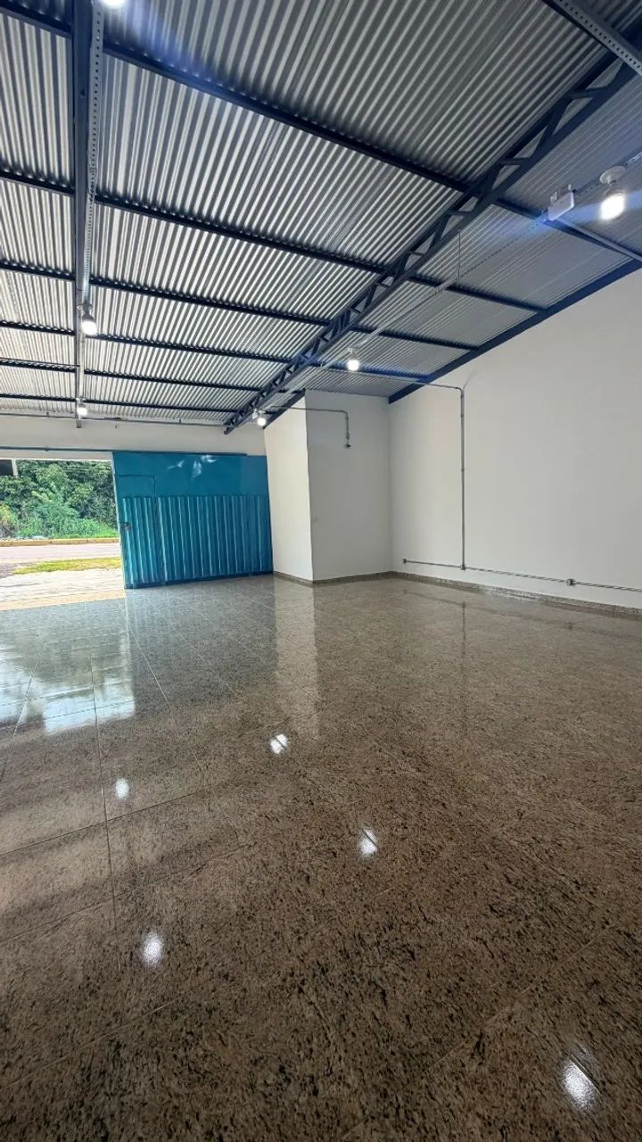 Excelente Ponto Comercial na Avenida das Torres proximo a Bola do Coroado