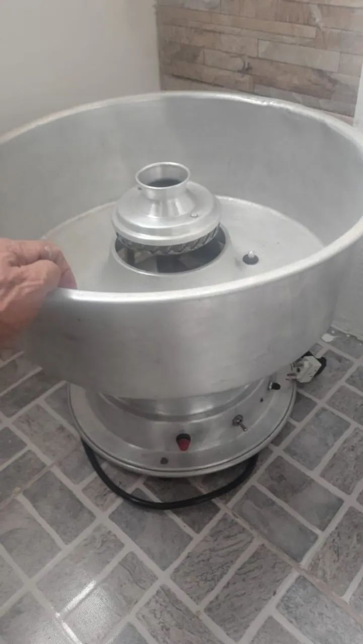 Vendo máquina de algodão doce 