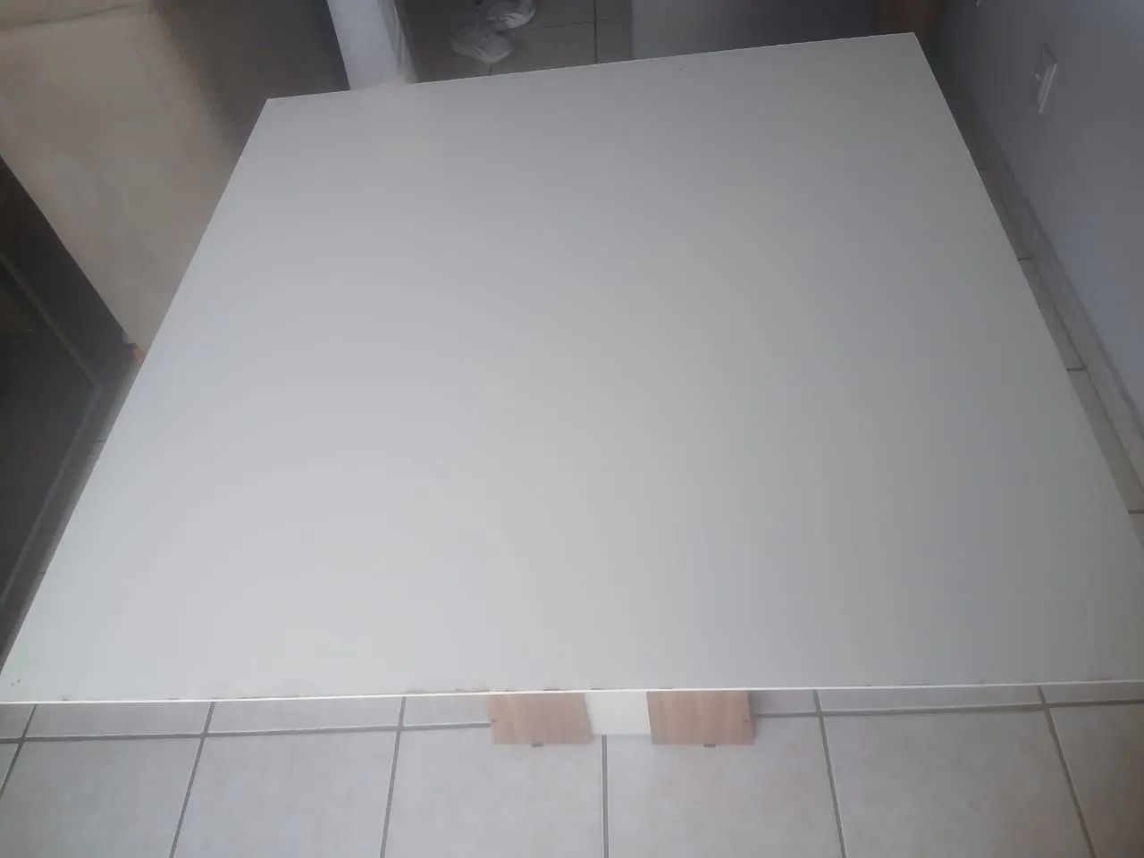 Mesa quadrada de quatro lugares - Foto 2