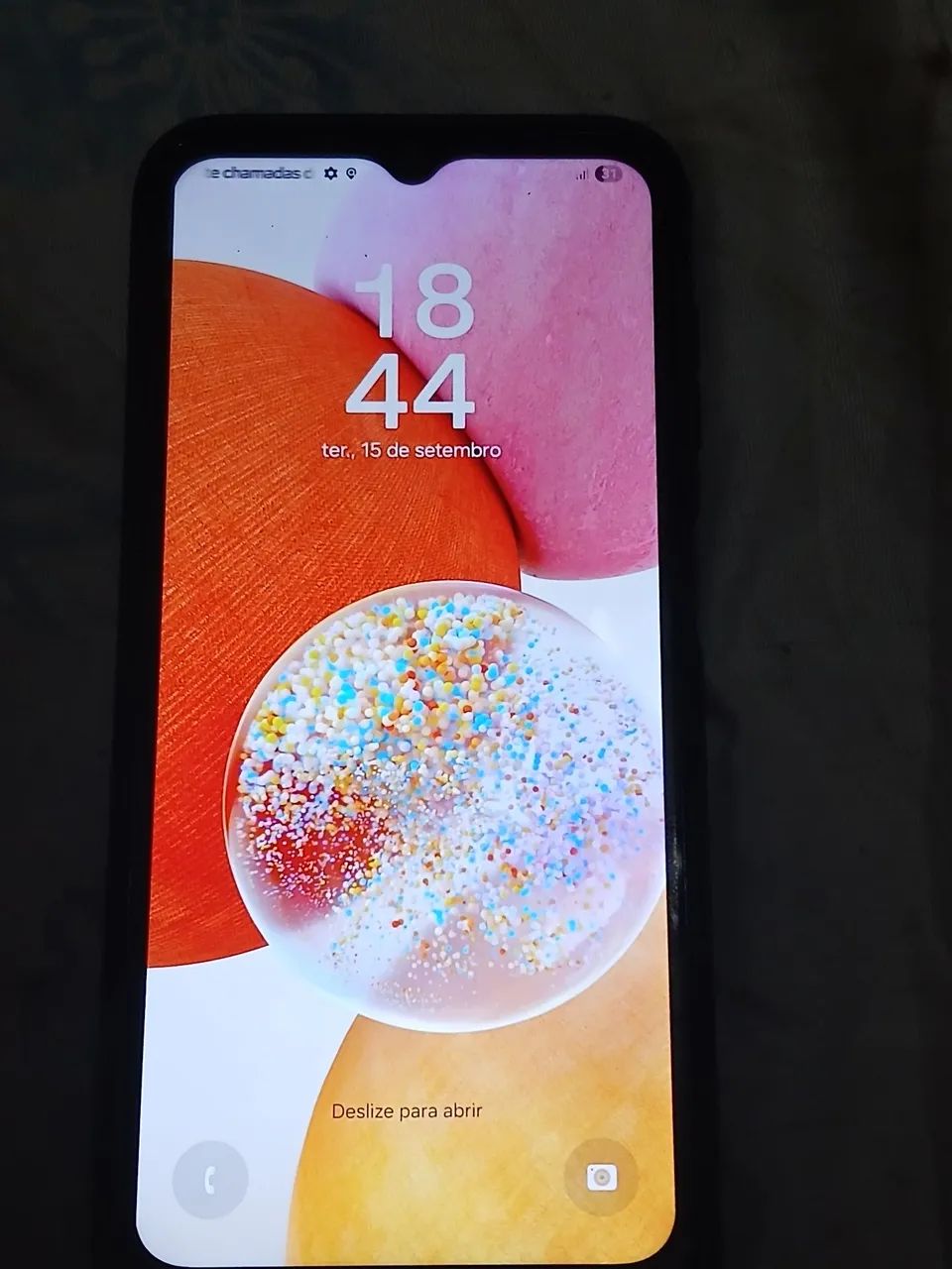 Vende-se a14 semi novo com capinha e película 