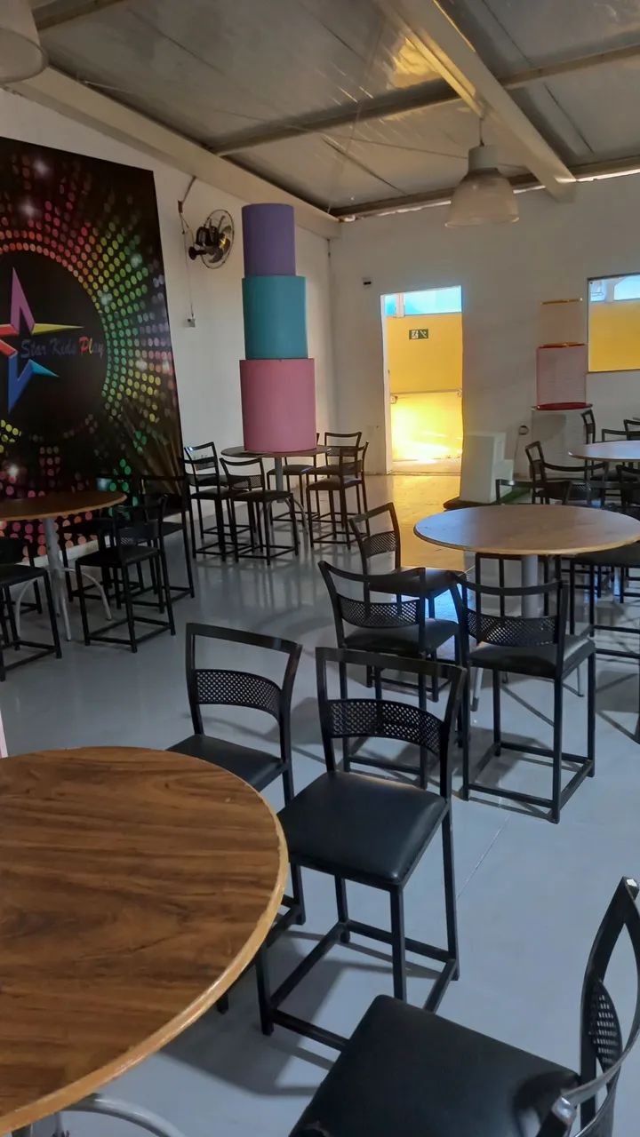 Jogo de mesa e cadeiras  - Foto 2