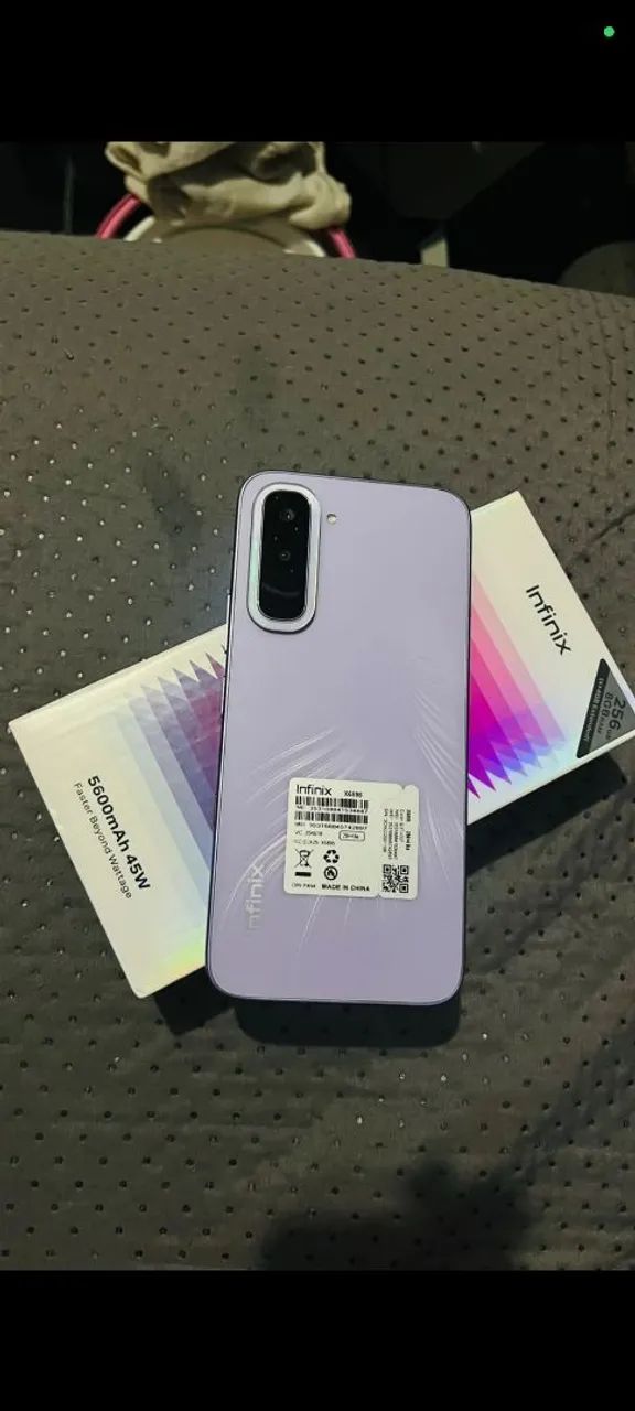 Vendo celular novo . 