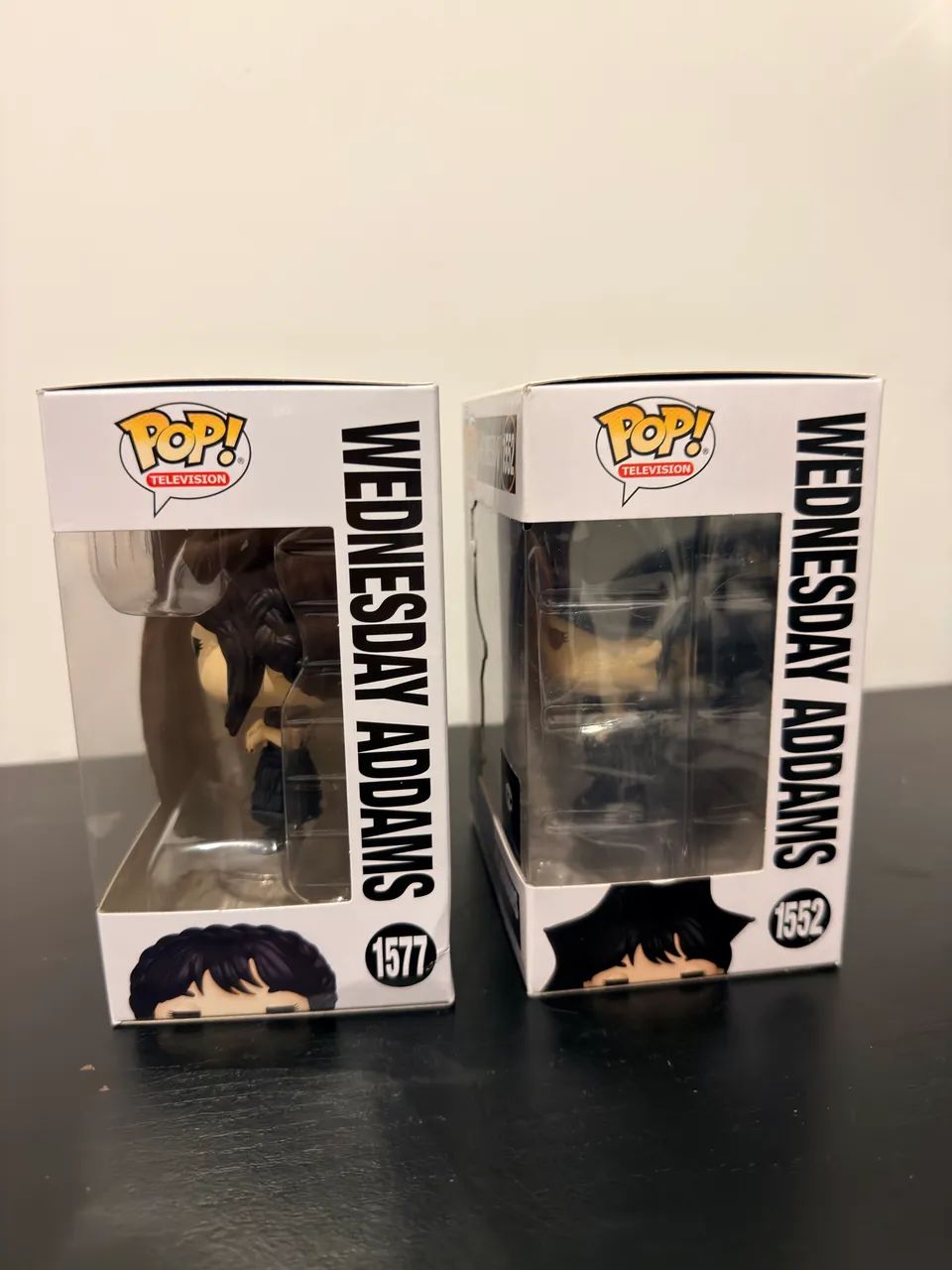 Funkos Wednesday Raven e Umbrella - Foto 3