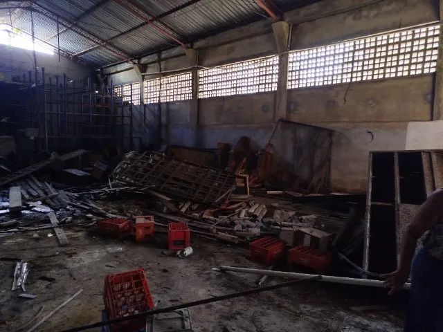 ALUGO GALPÃO COM 492 M2 EM SÃO BRÁS - Foto 3