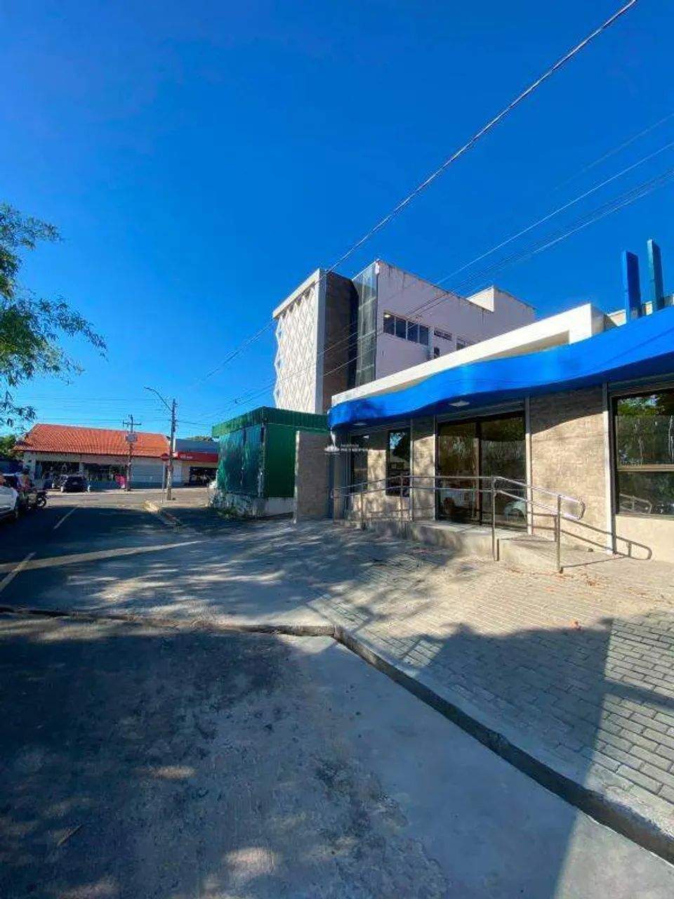PONTO COMERCIAL COM 04 VAGAS DE GARAGEM COBERTA NO BAIRRO MORADA DO SOL. - Foto 2
