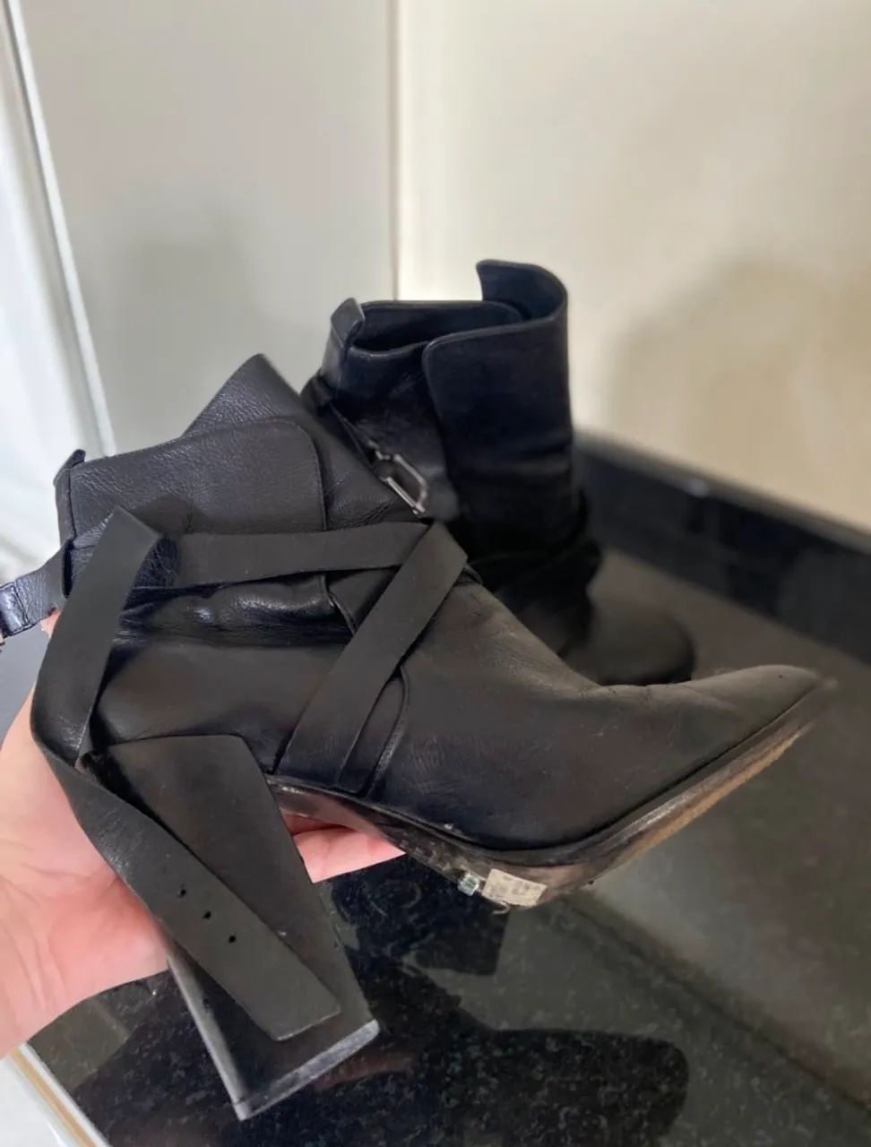 Bota Schütz - Foto 3