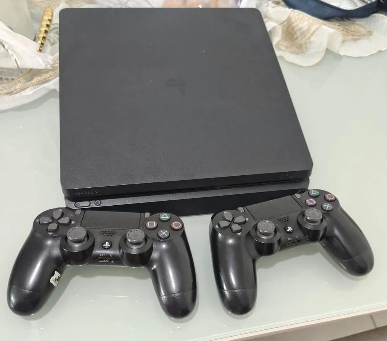 Ps 4