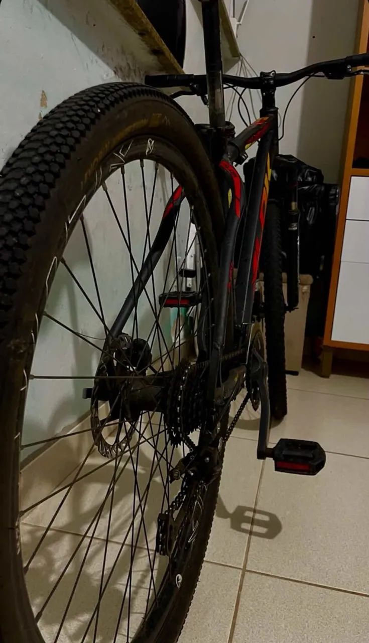 Bicicleta com macha e suspensão - Foto 4