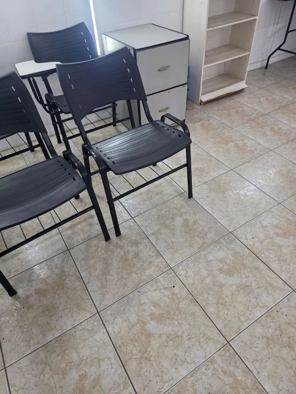 Cadeiras escolares - Foto 5