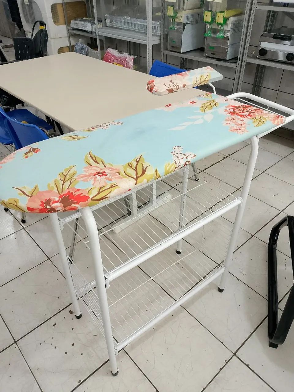 Tábua de passar roupa  - Foto 3