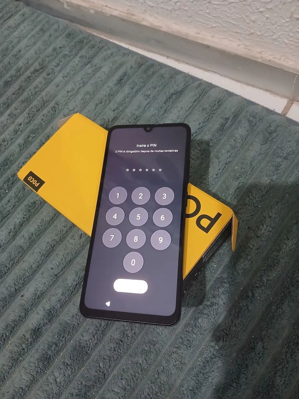 Celular seminovo 