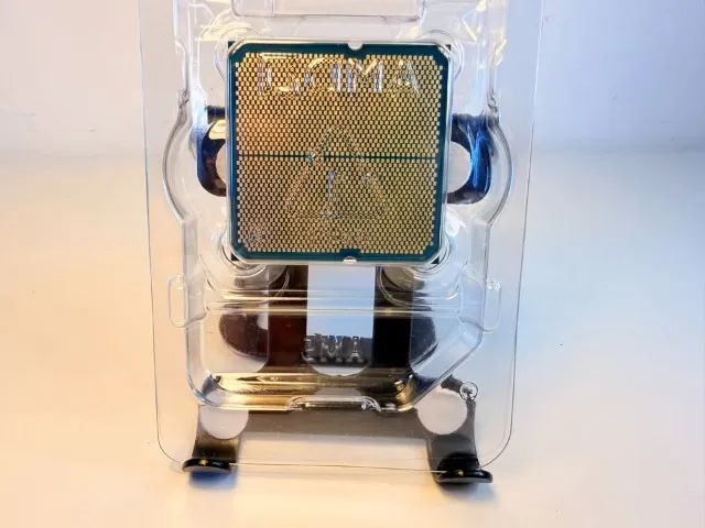 Processador AMD Ryzen 9 7900X 4.7GHz (5.6GHz Turbo), 12-Cores 24