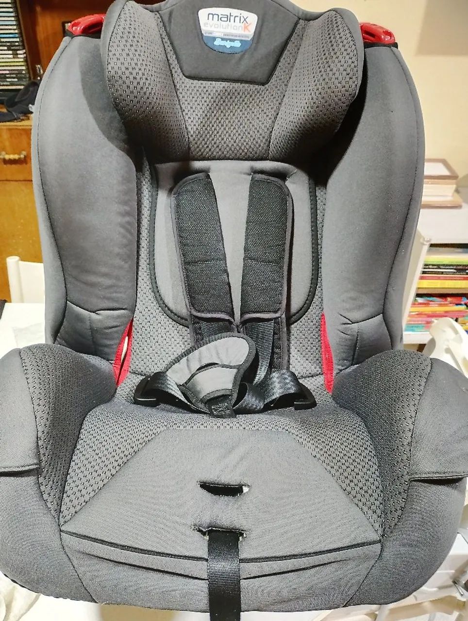 Cadeirinha Auto Matrix Evolution K Burigotto