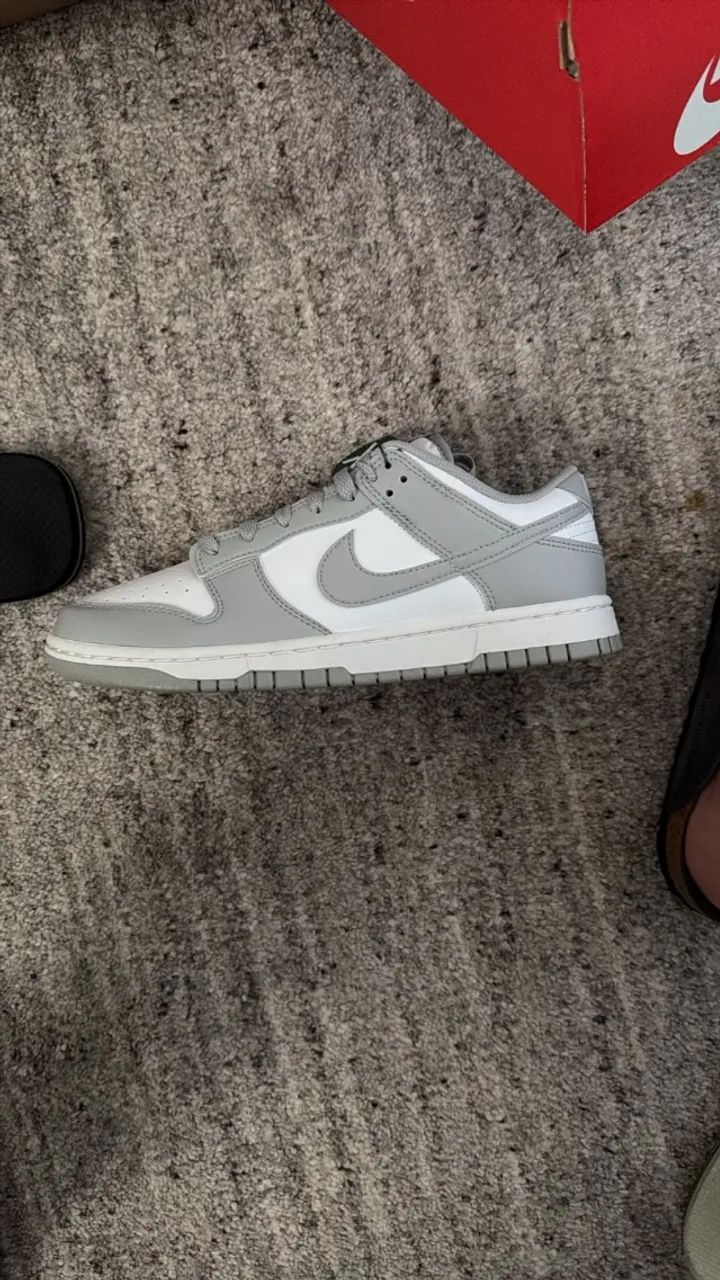 Tênis Nike Dunk Low White Light Smoke Grey - Foto 3