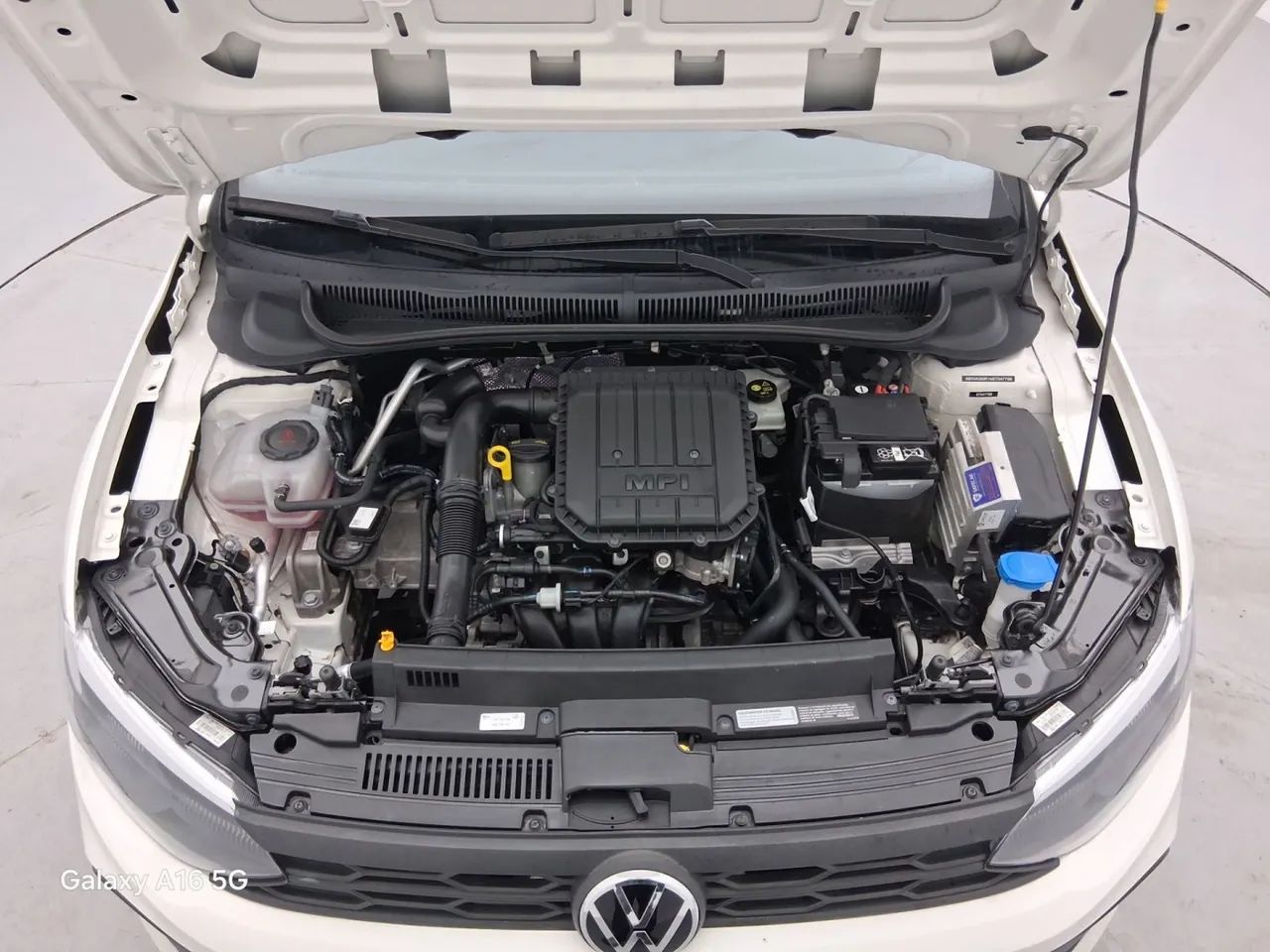 Volkswagen Polo Track 1.0 Flex 12V 5p, foto 10 de 18
