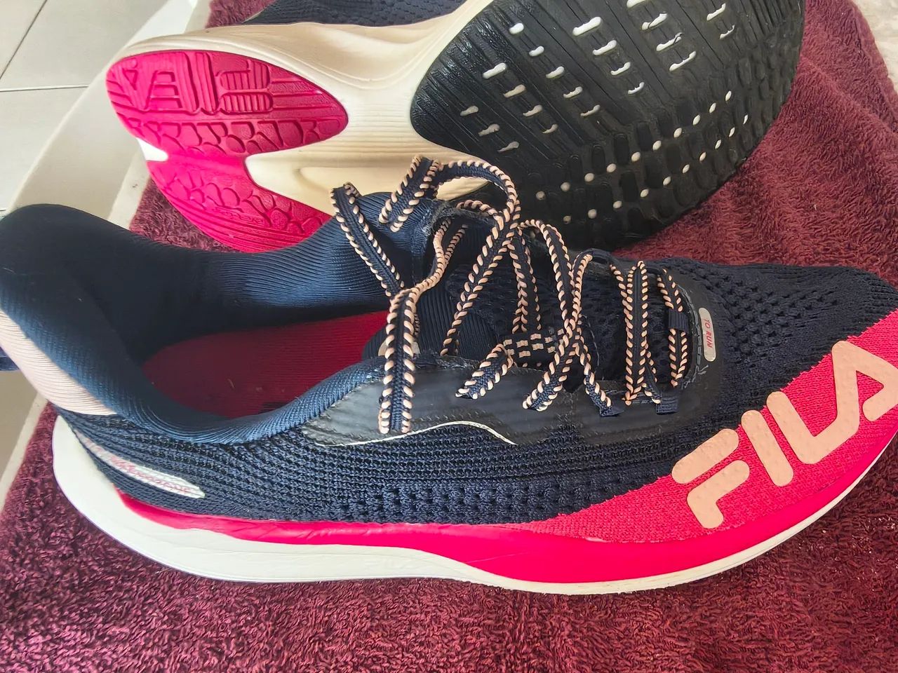 Tênis feminino fila speedzone quase zero - Foto 3
