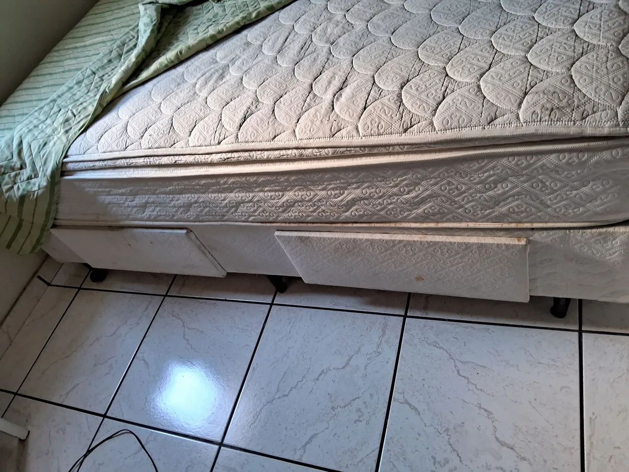 Cama casal queem size 158x198 usado - Foto 3