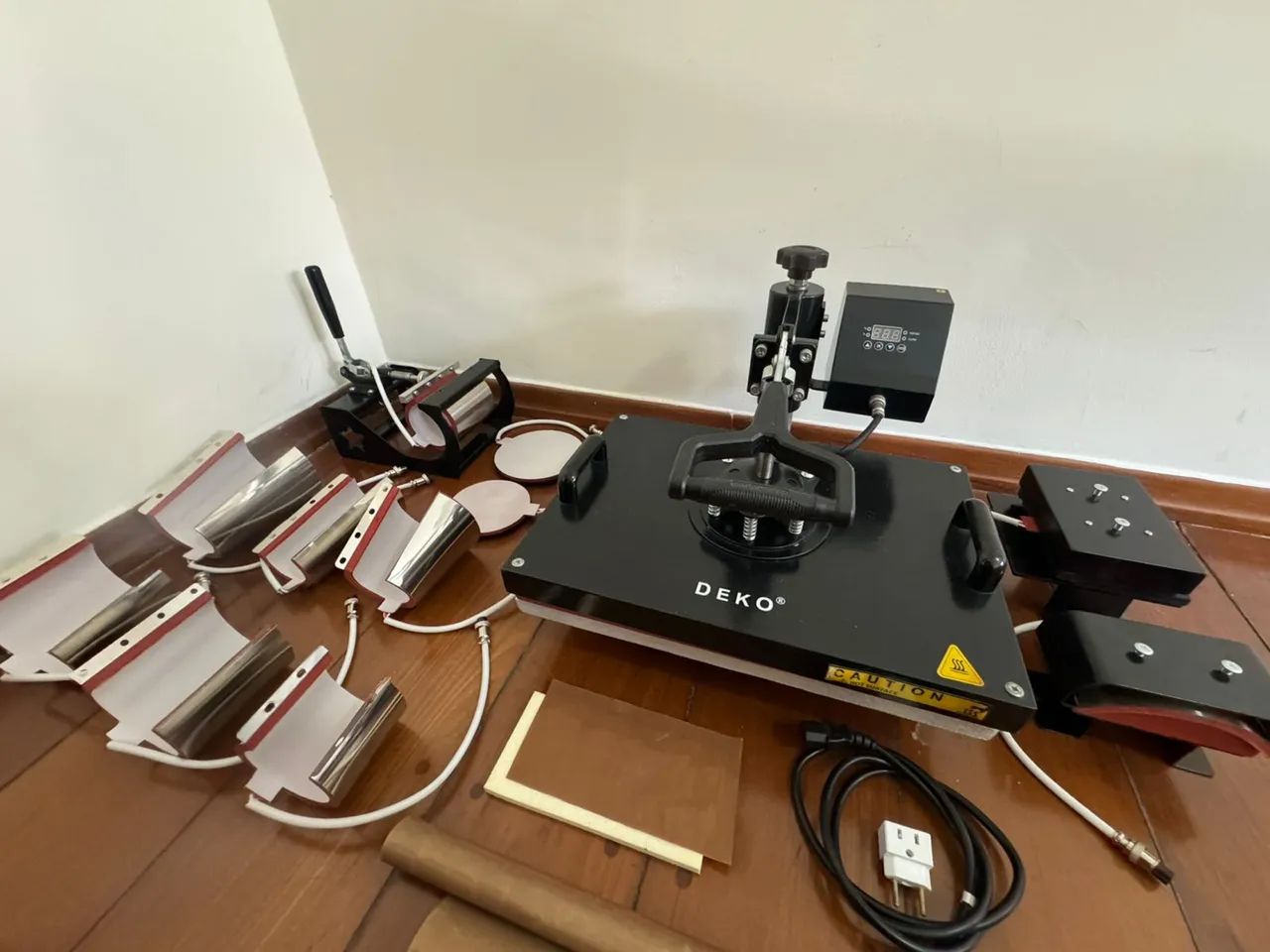 Prensa Térmica Sublimática 12 em 1 Deko - 110V - Excelente Estado!