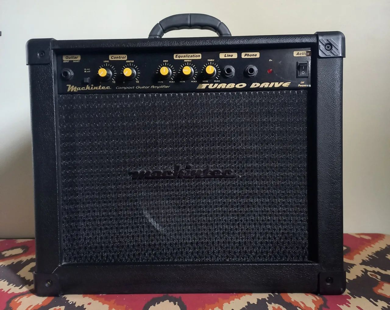 Amplificador Mackintec 35w Rms