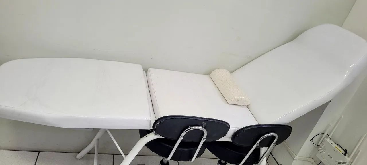 MACA E BANQUETAS