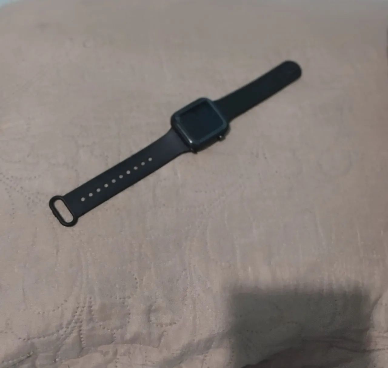 Relógio Digital LED. Pulseira de silicone, marca data e hora, resistente à água.