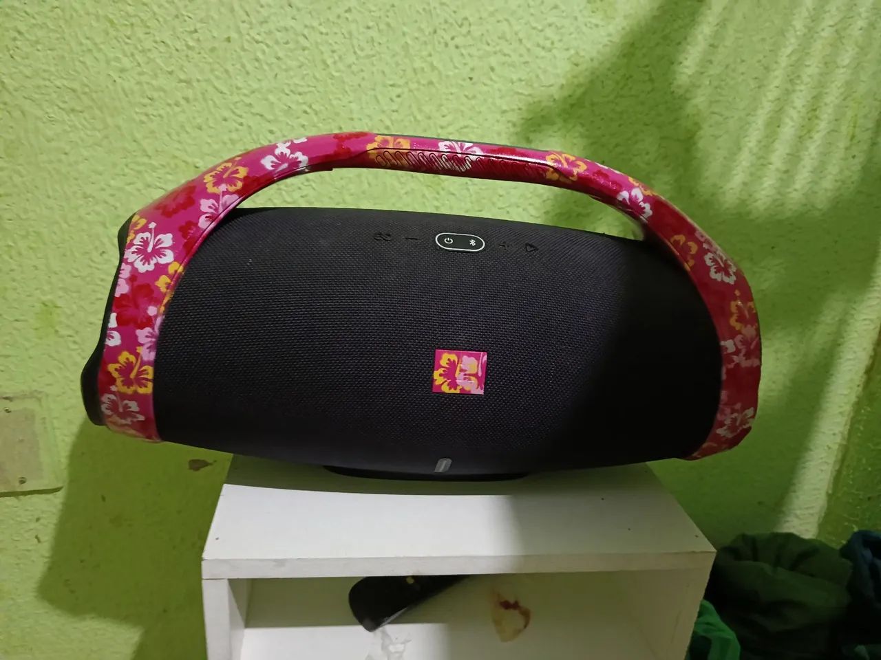 Uma bombox 2 pra vender 