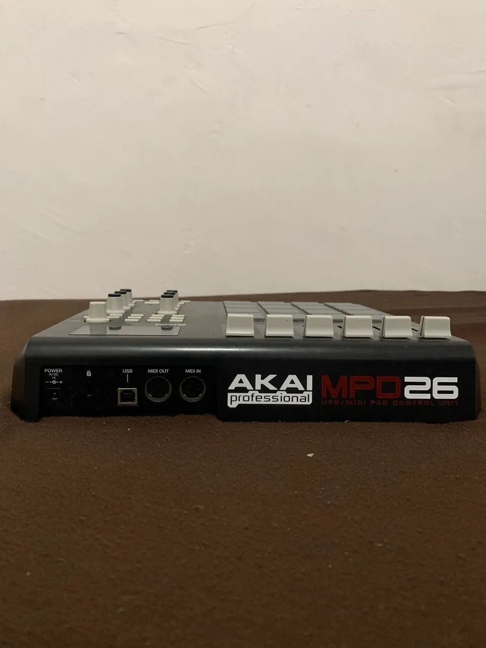 Akai MPD 26