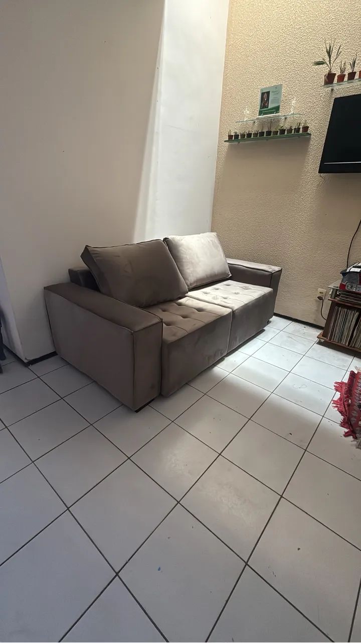 Sofá retrátil