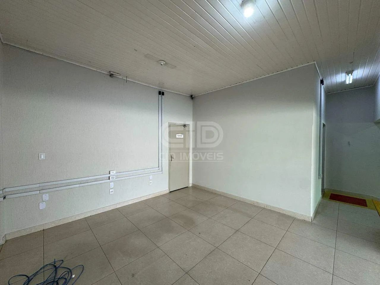 Espaço comercial com aproximadamente 467m² na Av. Filinto Muller - Foto 5