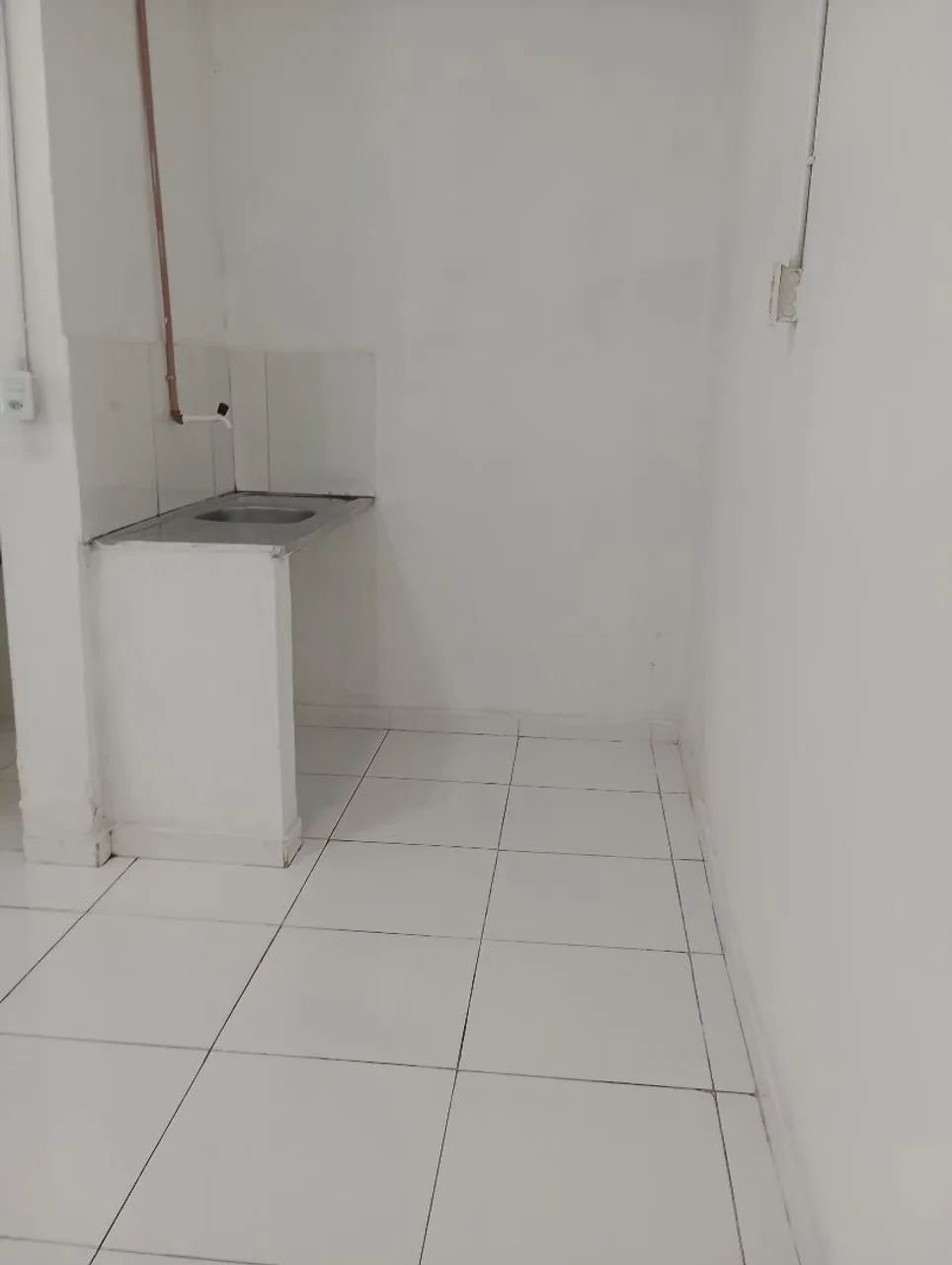 Alugo kitnet bem localizada  - Foto 4