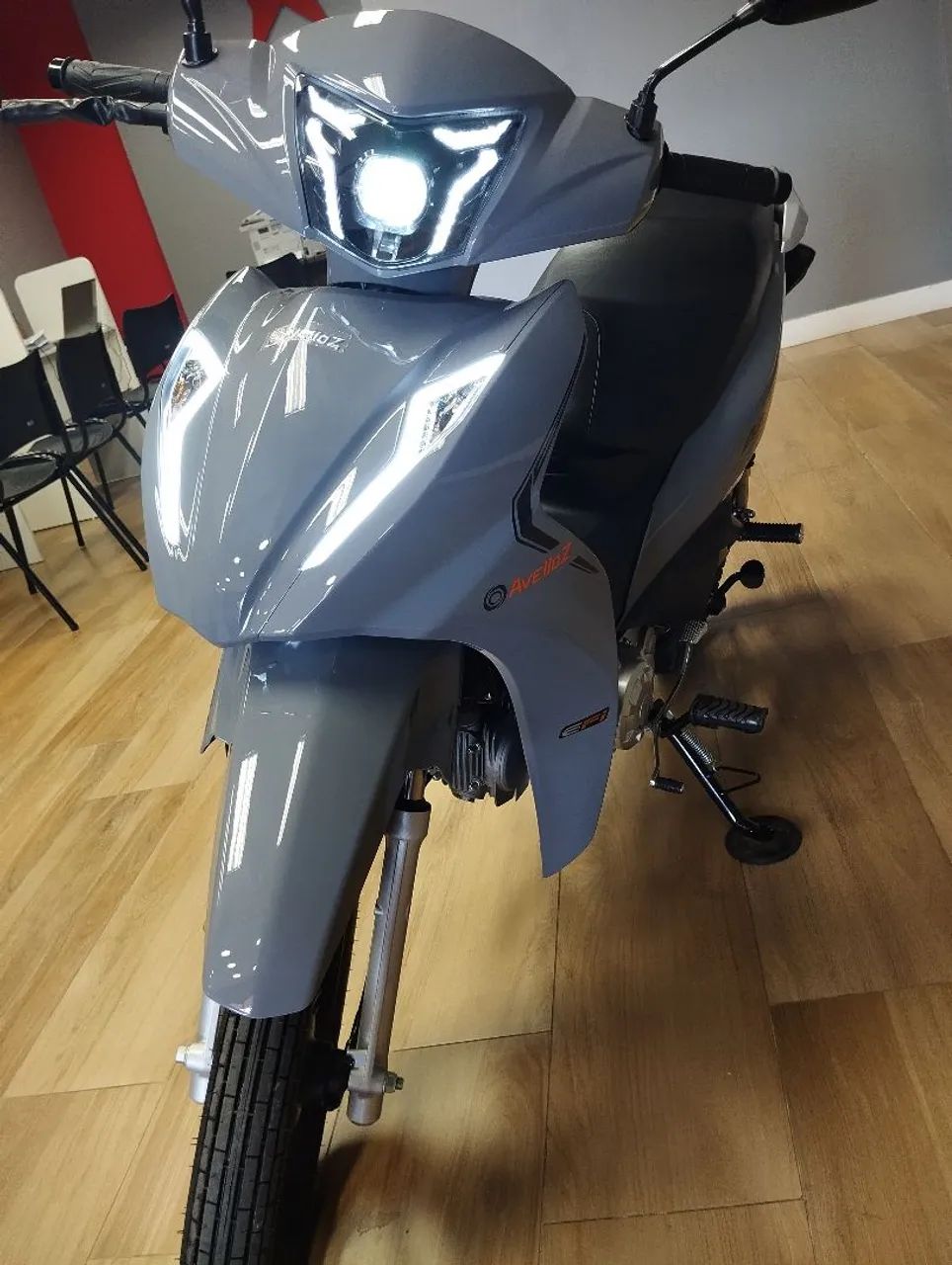 AVELLOZ APLHA 125  - Foto 4