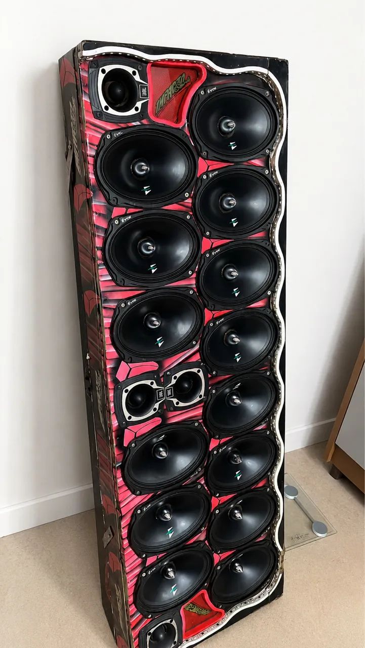 Vende-se 7 pares de alto falante