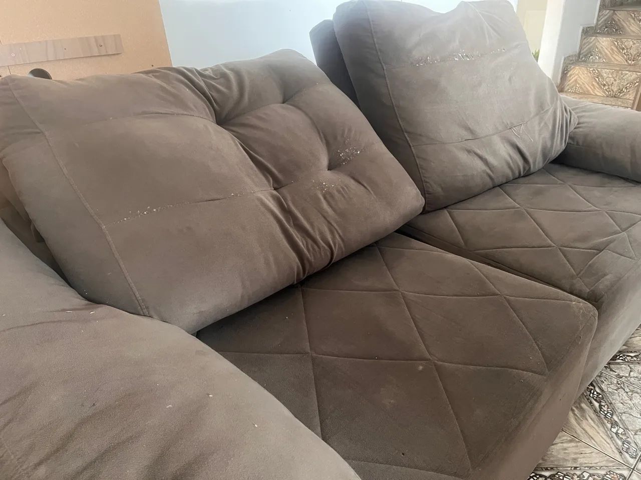 SOFÁ RETRÁTIL E RECLINÁVEL - R$ 700,00
