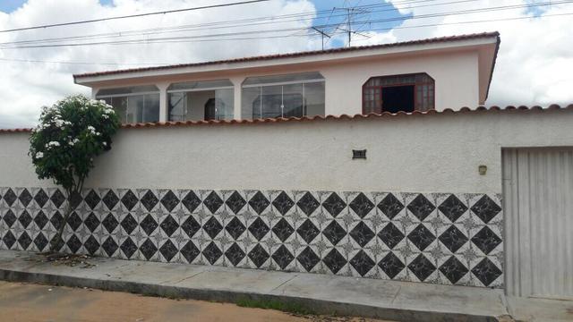 Vd/ tr casa de 4 qts, suíte em lote de 700 mts no Setor de Mansões de Sobradinho