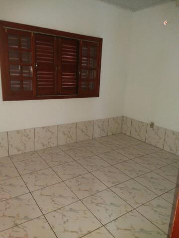 Casa bem localizada - Foto 8