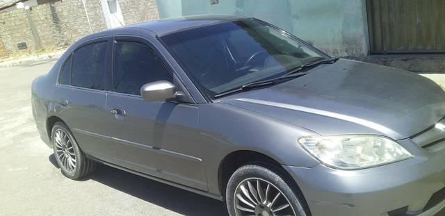 Vendo um carro Honda Civic 2005/2006 pendência no detran - Foto 3
