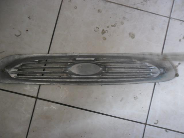 Vendo grade de escort europeu 96 em fibra - Foto 2