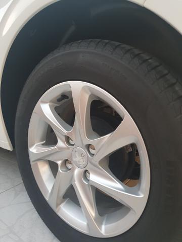 Peugeot 208 - Foto 11