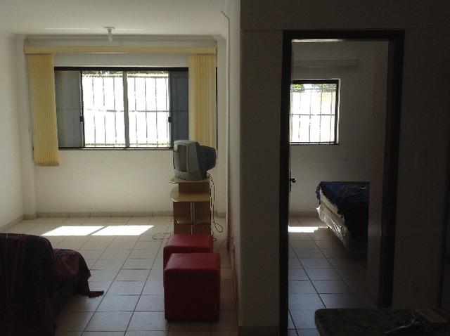 Apartamento próximo do centro da cidade primeiro andar, setor jardim Roma - Foto 8