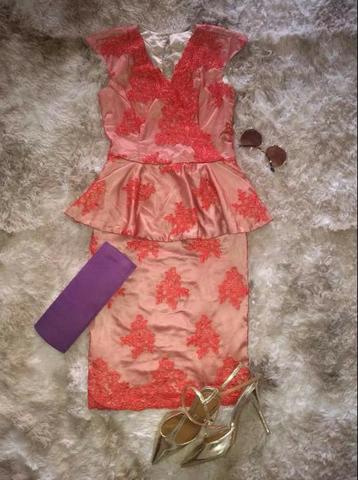 Vestido peplum com renda (aceito cartão)