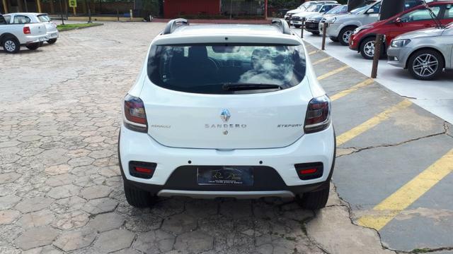 RENAULT SANDERO STEPWAY FLEX 1.6 16V 5P 2018 - 582723653  OLX