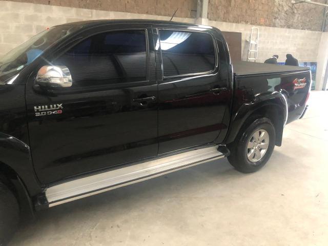 Vendo ou troco Hilux 13/13 SRV Preta - Foto 5
