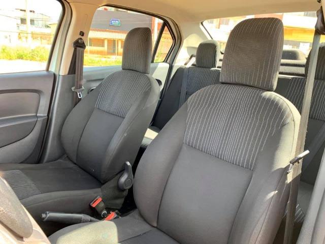 Renault Logan 2018 Completo 3 Cilindros ( Vendo a vista ou financiado AC.Troca ) - Foto 9