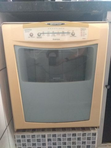 Máquina de lavar louças(Brastemp).