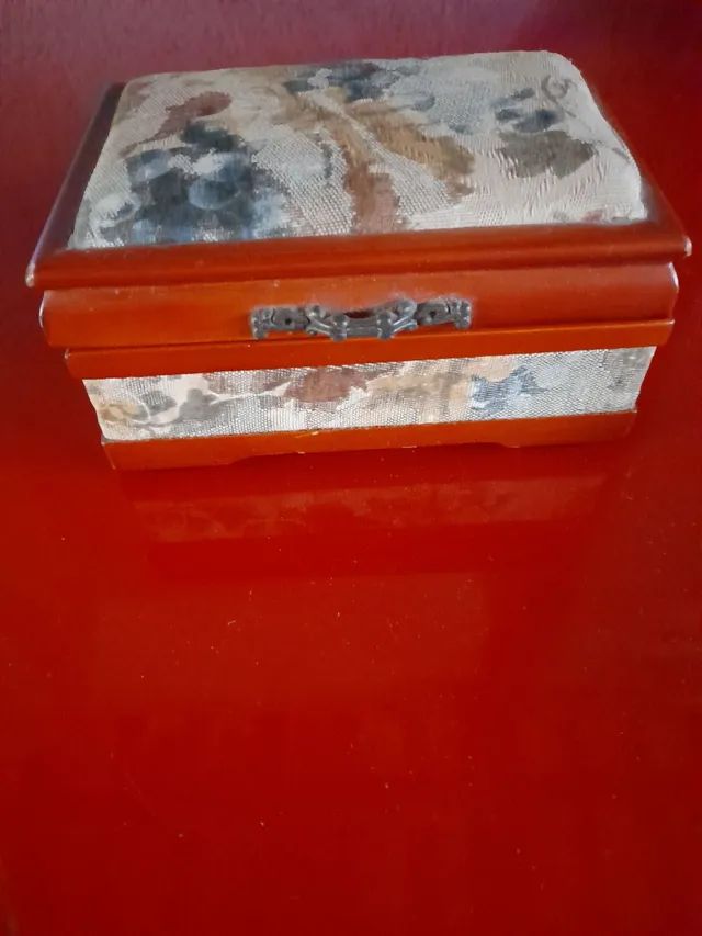 Porta joias antigo 